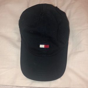 Tommy Hilfiger logo hat
